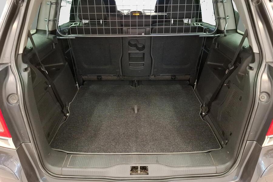 Opel Zafira vaihtoauto