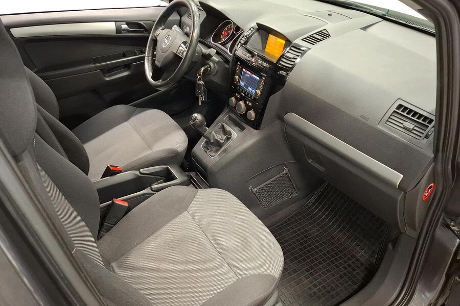 Opel Zafira vaihtoauto