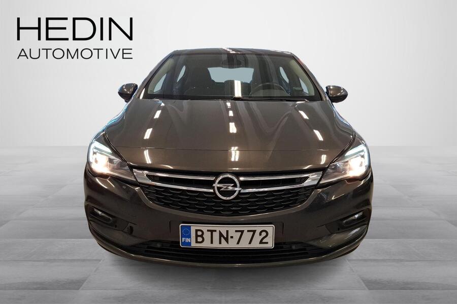 Opel Astra vaihtoauto