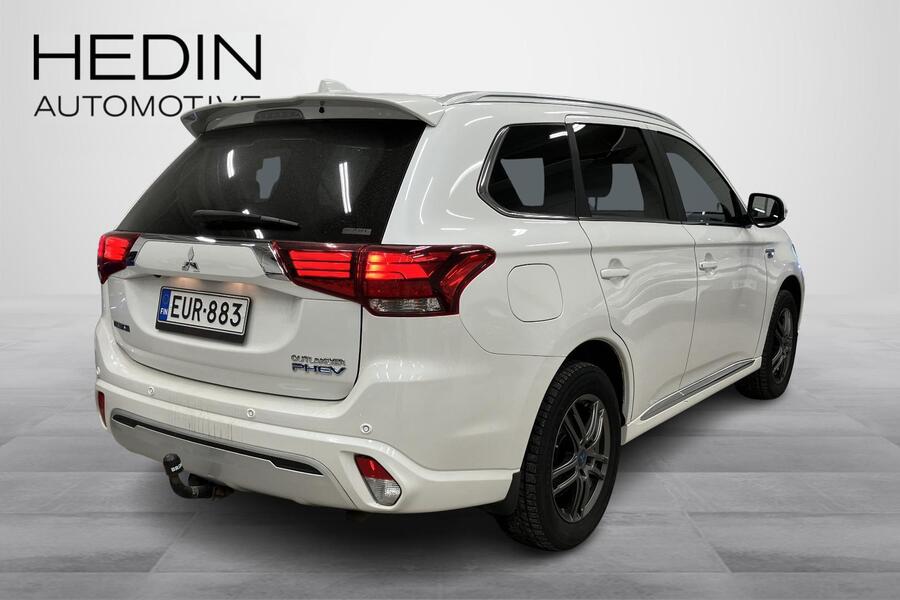 Mitsubishi Outlander PHEV vaihtoauto