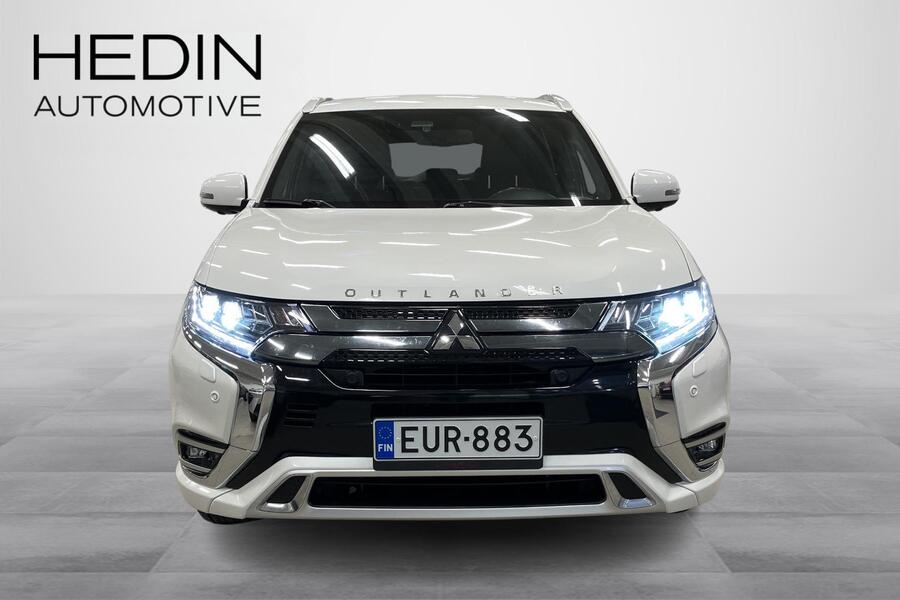 Mitsubishi Outlander PHEV vaihtoauto