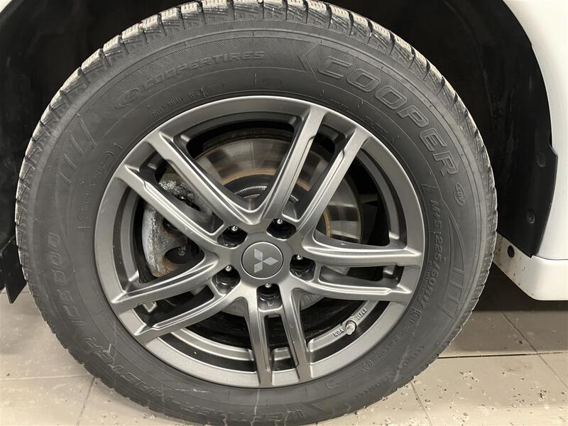 Mitsubishi Outlander PHEV vaihtoauto