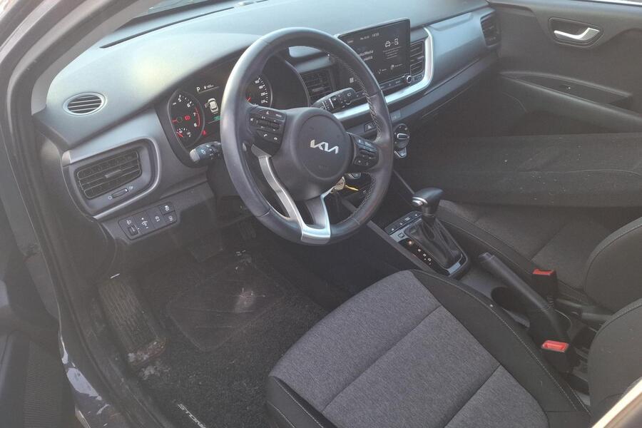 Kia Stonic vaihtoauto