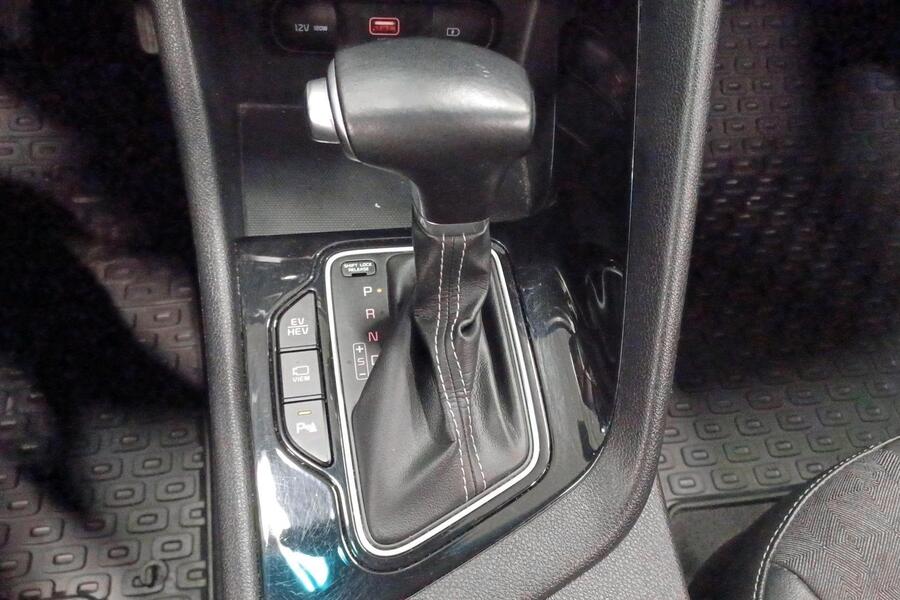 Kia Niro plug-in vaihtoauto