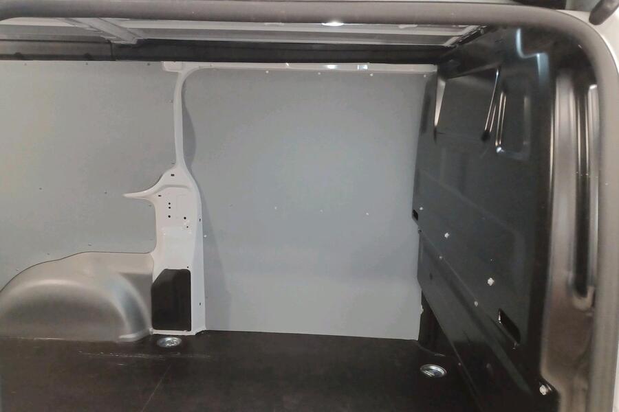 Opel Vivaro vaihtoauto