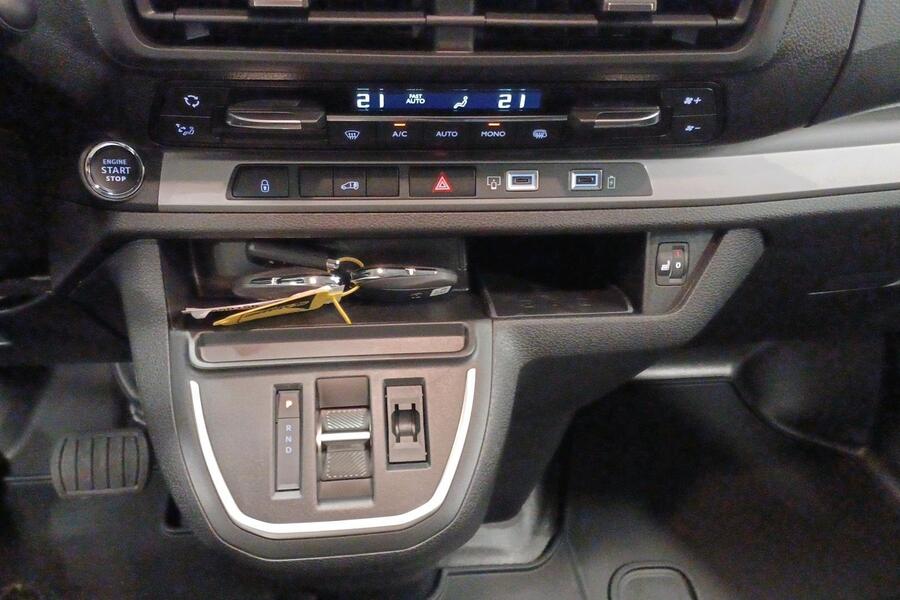 Opel Vivaro vaihtoauto