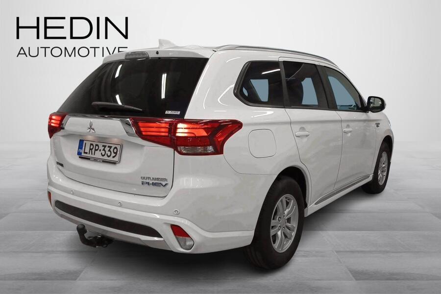 Mitsubishi Outlander PHEV vaihtoauto