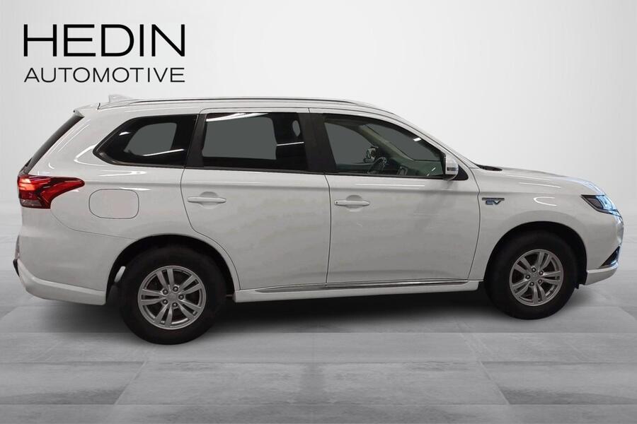 Mitsubishi Outlander PHEV vaihtoauto