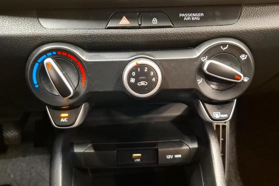 Kia Stonic vaihtoauto