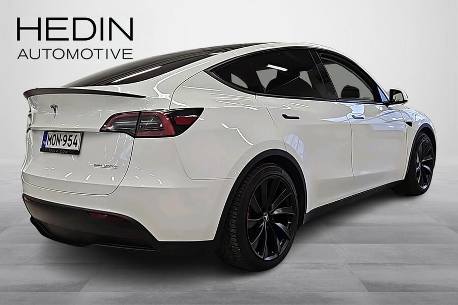 Tesla Model Y vaihtoauto