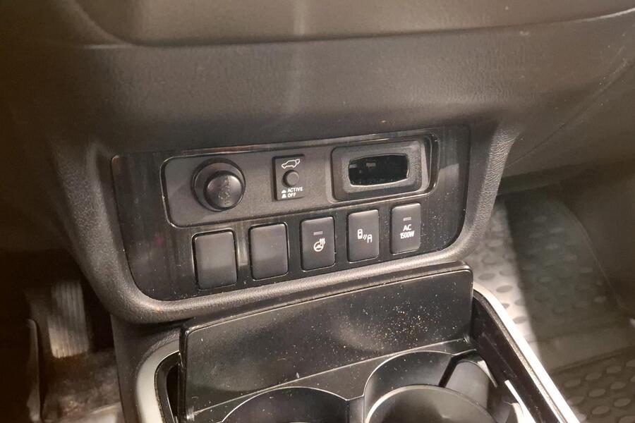 Mitsubishi Outlander PHEV vaihtoauto