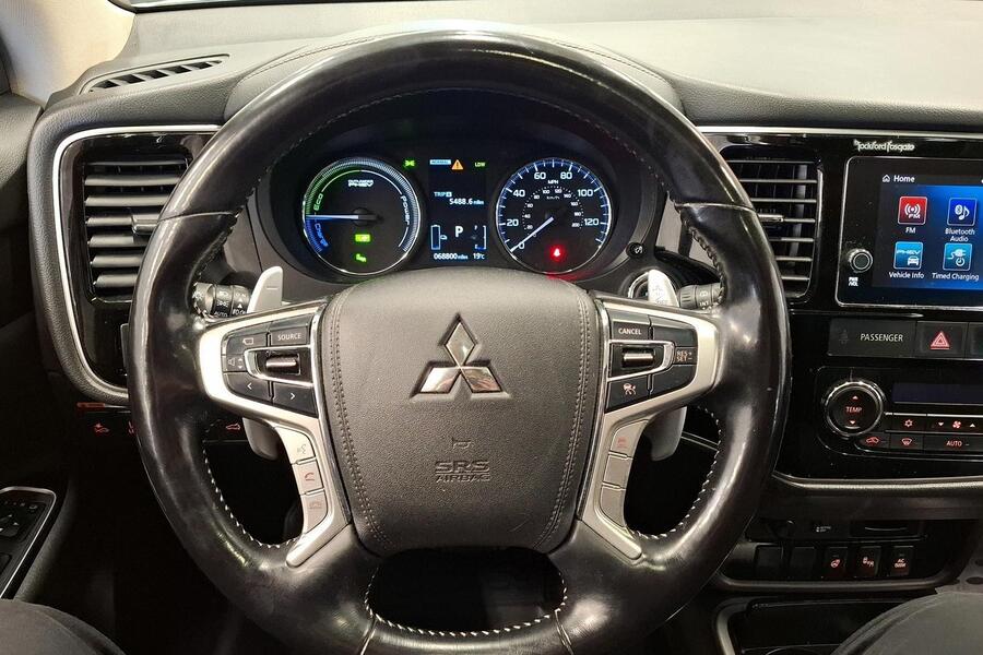 Mitsubishi Outlander PHEV vaihtoauto