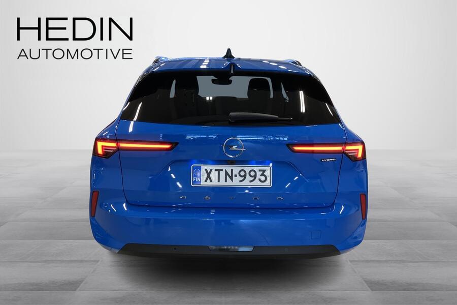 Opel Astra vaihtoauto