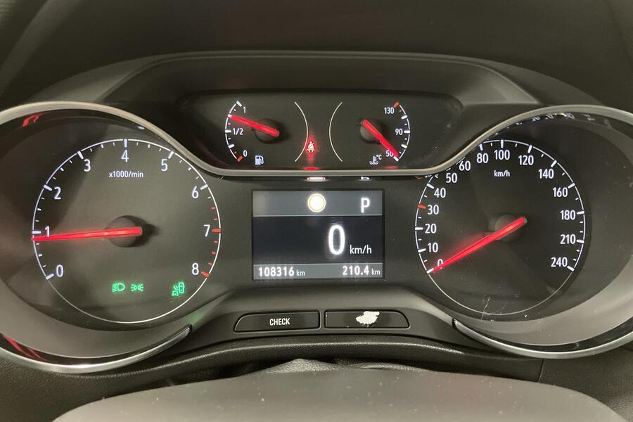 Opel Crossland X vaihtoauto