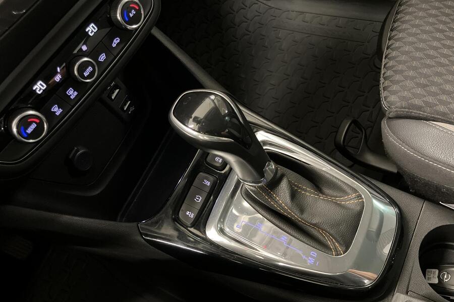 Opel Crossland X vaihtoauto