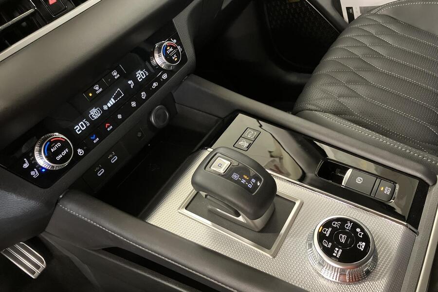 Mitsubishi Outlander vaihtoauto