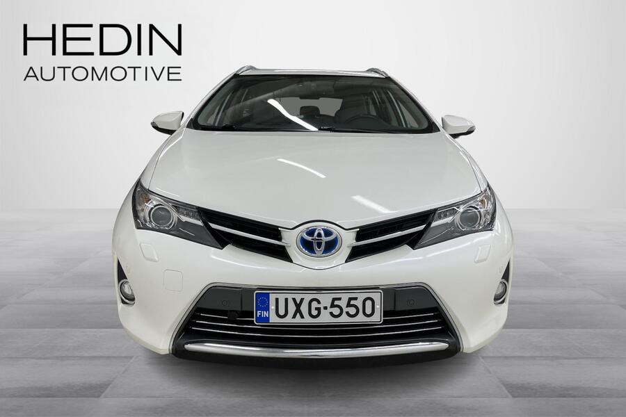 Toyota Auris vaihtoauto