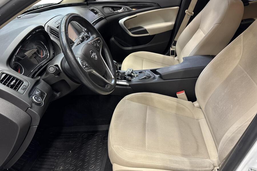 Opel Insignia vaihtoauto