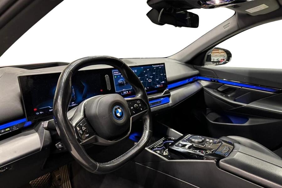 BMW i5 vaihtoauto