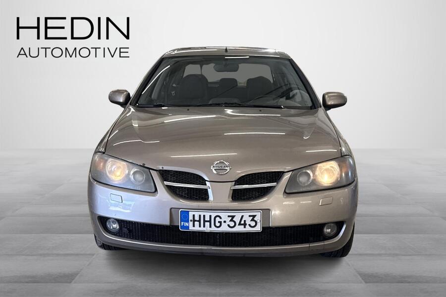 Nissan Almera vaihtoauto