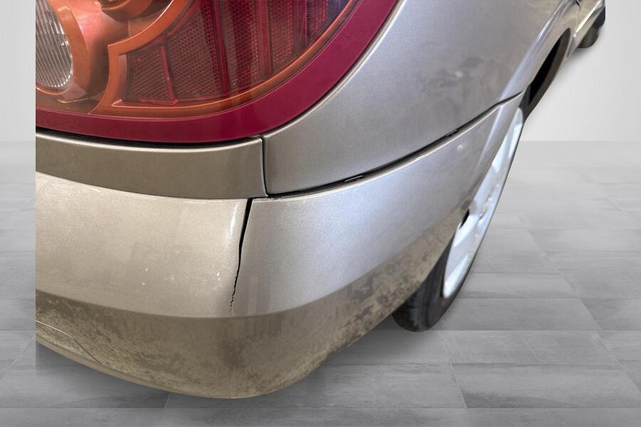 Nissan Almera vaihtoauto