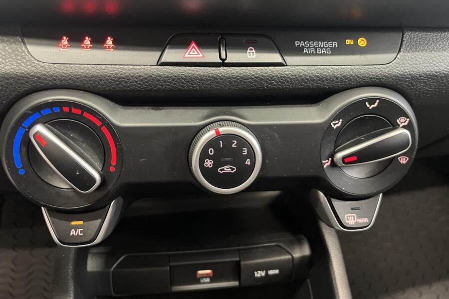 Kia Stonic vaihtoauto