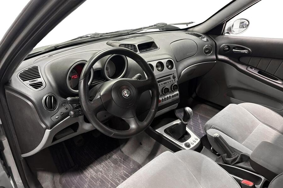 Alfa Romeo 156 vaihtoauto