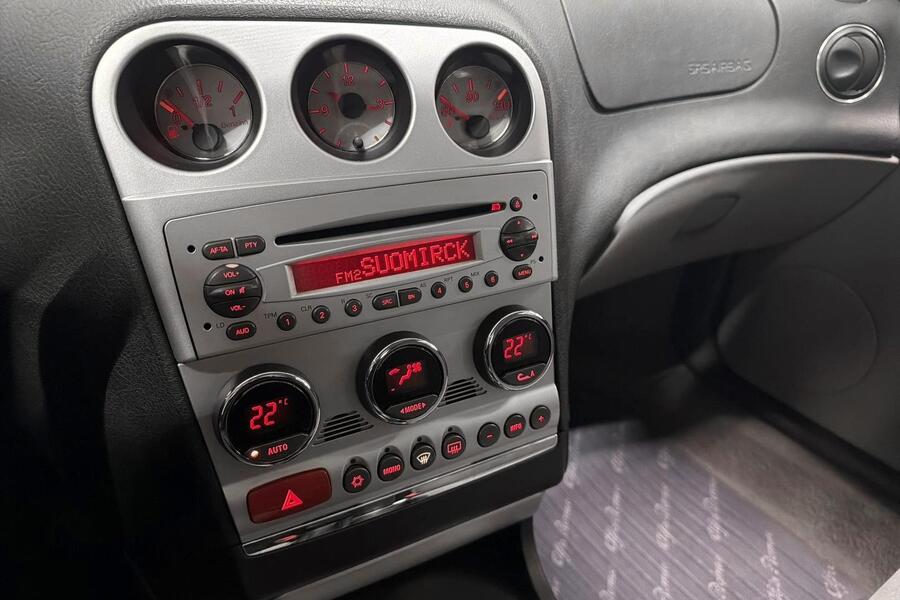 Alfa Romeo 156 vaihtoauto