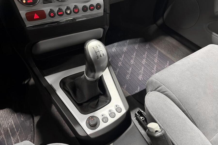 Alfa Romeo 156 vaihtoauto