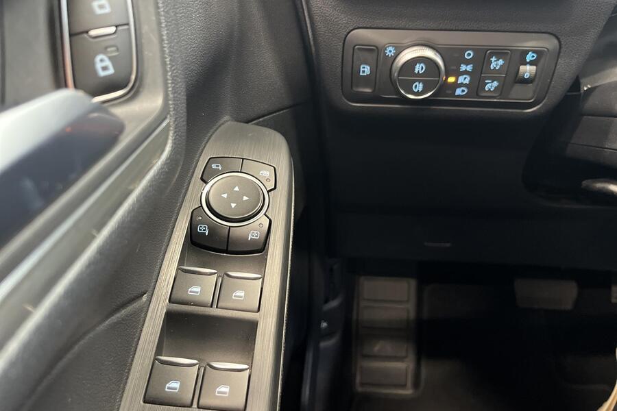 Ford Kuga vaihtoauto