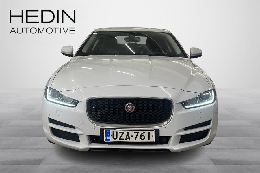 Jaguar XE vaihtoauto