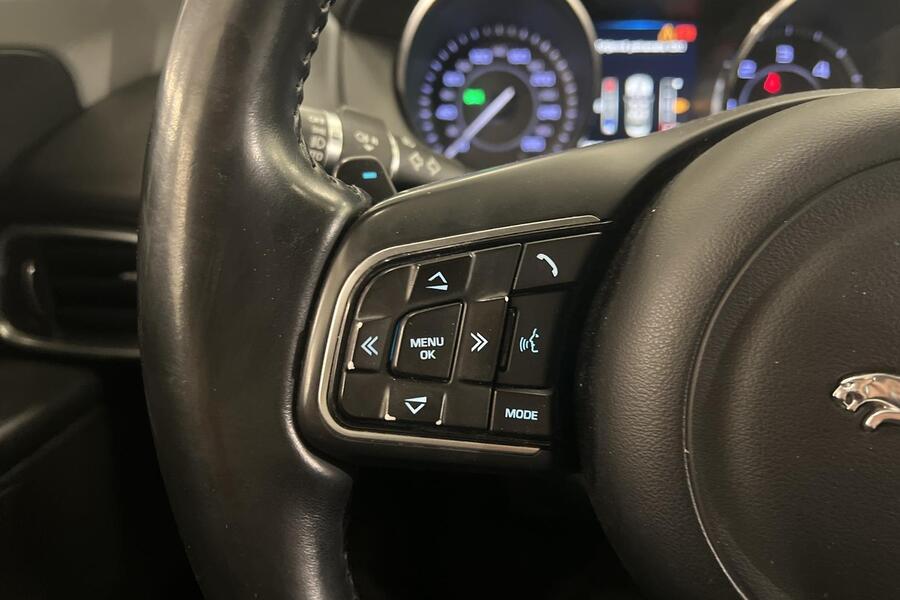 Jaguar XE vaihtoauto