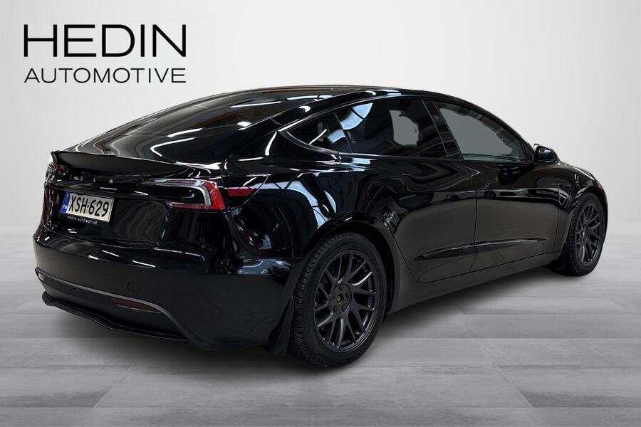 Tesla Model 3 vaihtoauto