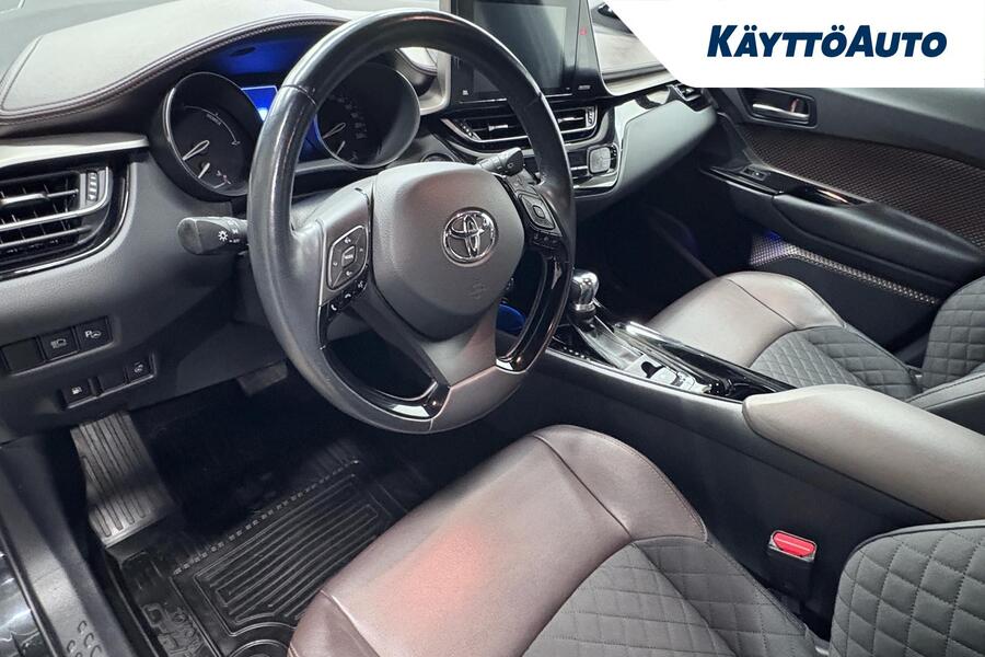 Toyota C-HR vaihtoauto