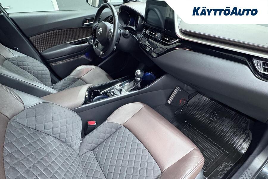 Toyota C-HR vaihtoauto