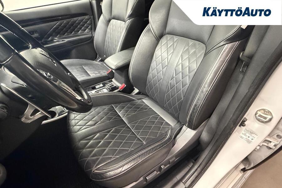 Mitsubishi Outlander PHEV vaihtoauto