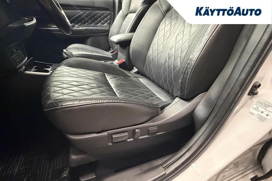 Mitsubishi Outlander PHEV vaihtoauto