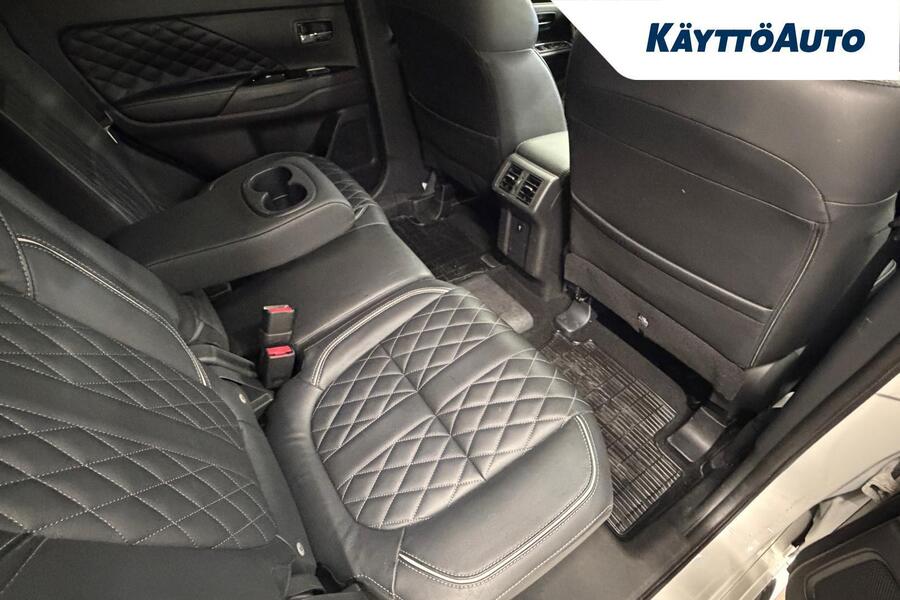 Mitsubishi Outlander PHEV vaihtoauto