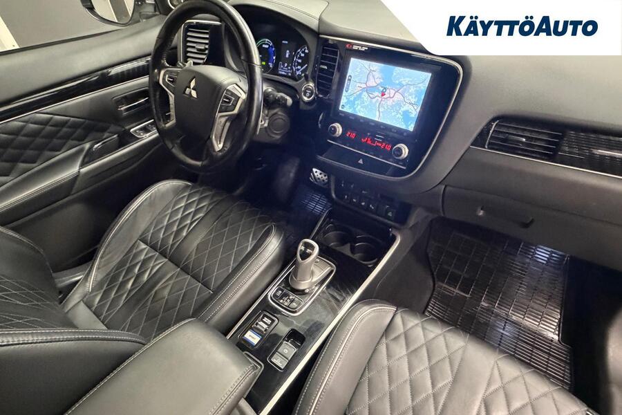Mitsubishi Outlander PHEV vaihtoauto