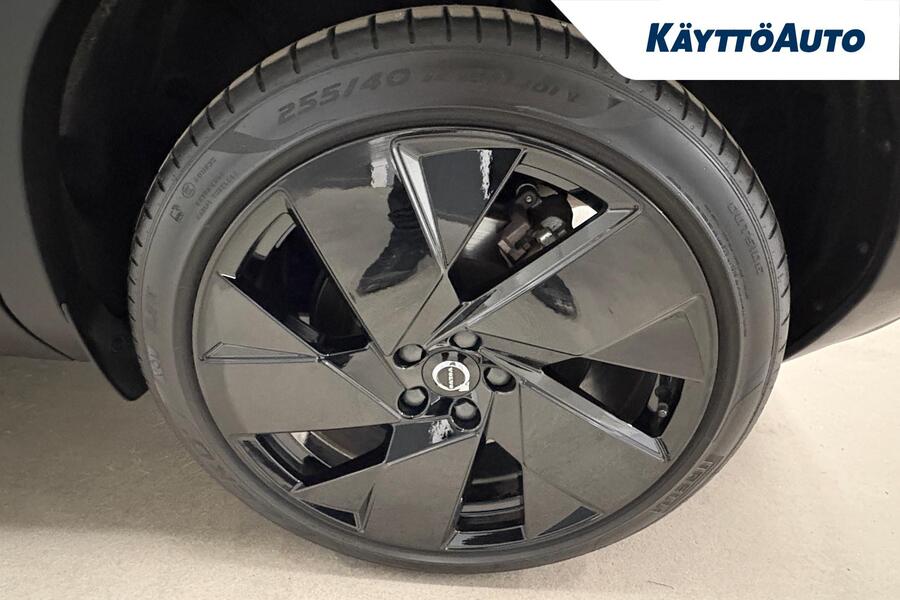 Volvo EC40 vaihtoauto