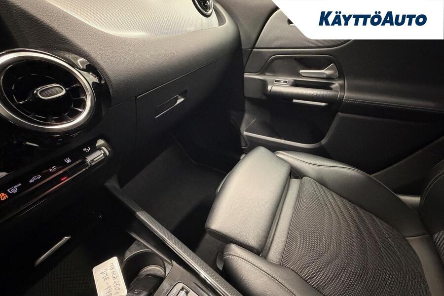 Mercedes-Benz GLA vaihtoauto