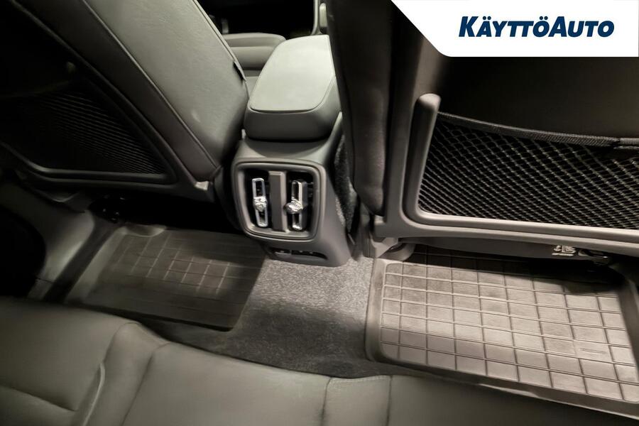 Volvo EC40 vaihtoauto