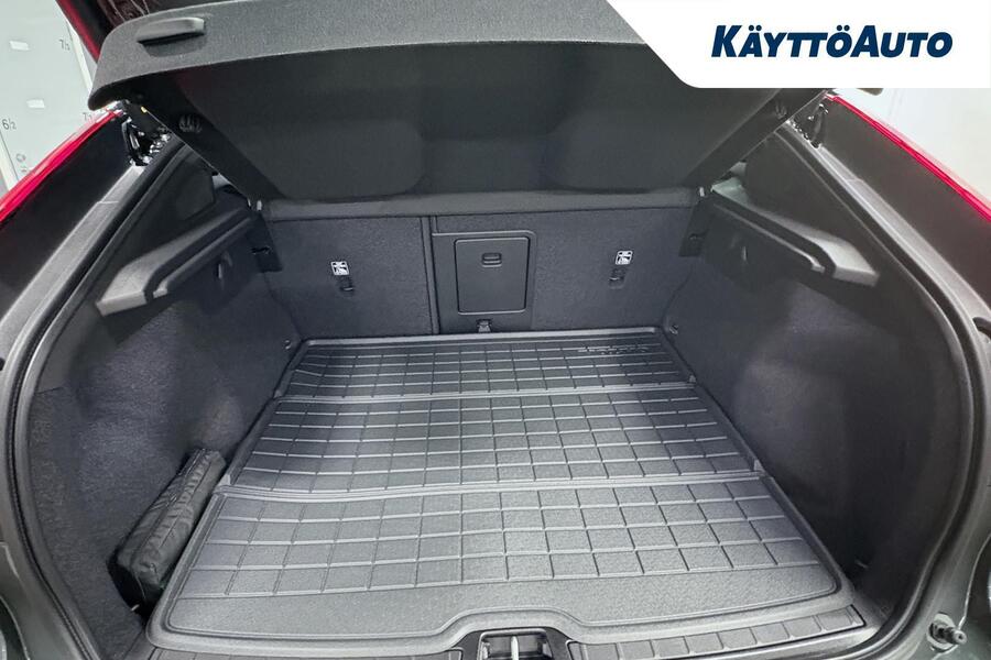 Volvo EC40 vaihtoauto