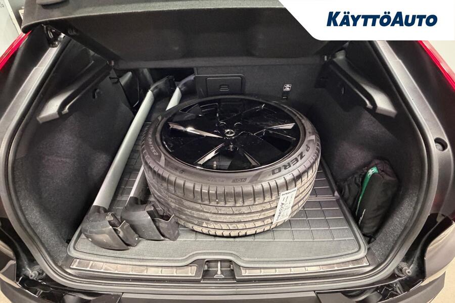 Volvo EC40 vaihtoauto