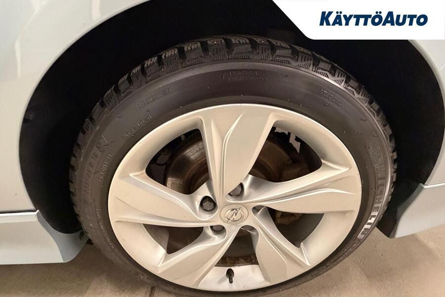 Opel Insignia vaihtoauto