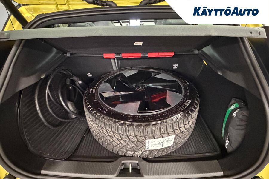 Volvo EX30 vaihtoauto