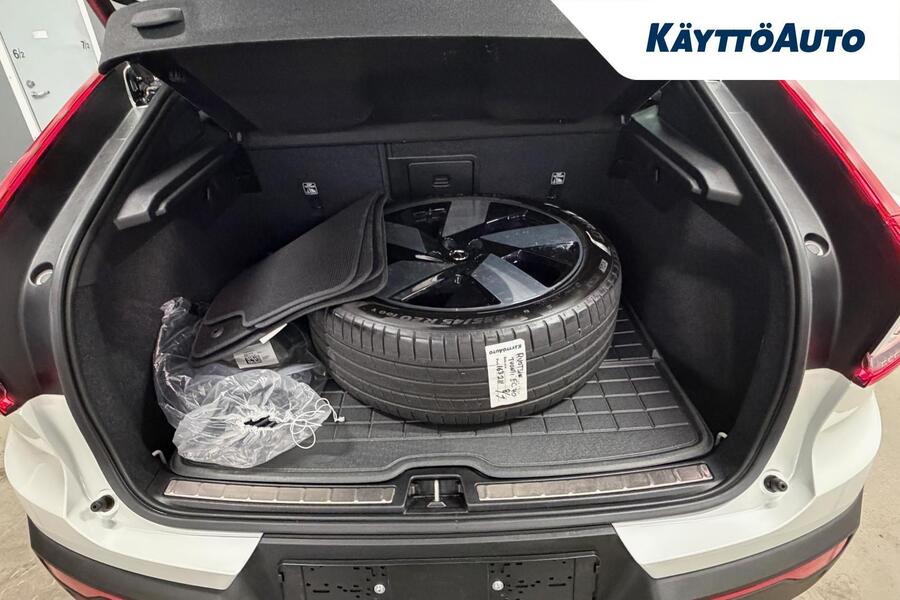 Volvo EC40 vaihtoauto