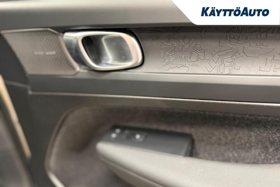 Volvo EX40 vaihtoauto