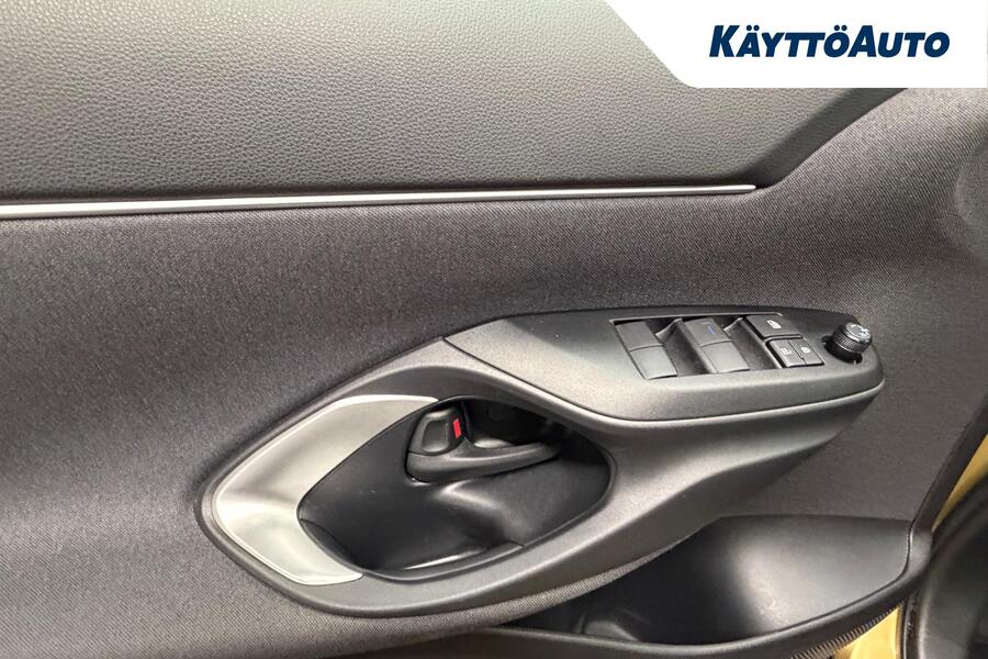 Toyota Yaris Cross vaihtoauto