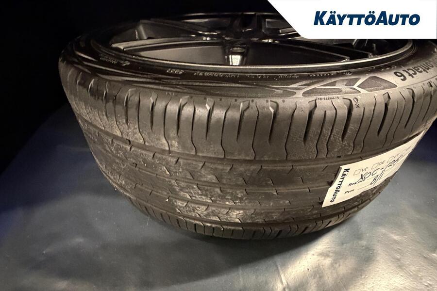 Tesla Model S vaihtoauto